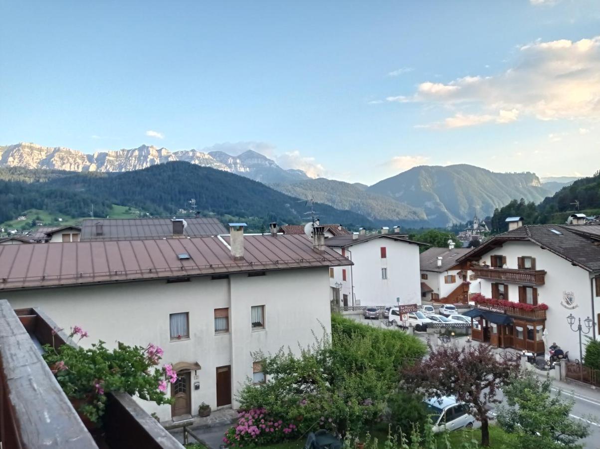 La Mansarda Di Sabina. Apartman Fiera di Primiero Kültér fotó
